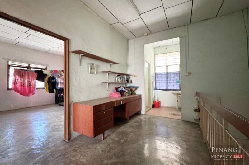 2 Storey Terrace Medan Tembaga Land 1900sf Greenlane Concrete floor