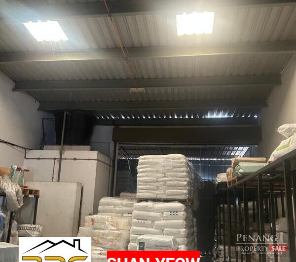 🏭 Permatang Tinggi Light Industrial factory for Rent!