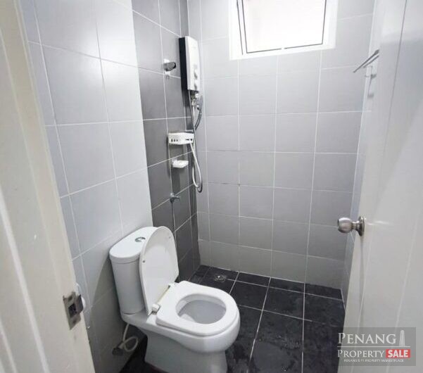 Arena Residence Bayan Baru 1250sf 2 Car Park Furnished & Renovated