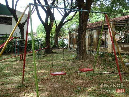 Condo Gembira, well-maintained, low-density condominium at Greenlane