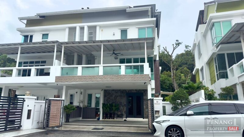 RARE Freehold 3.5 Storey Semi-D @ Bukit Jambul | Gated & Guarded