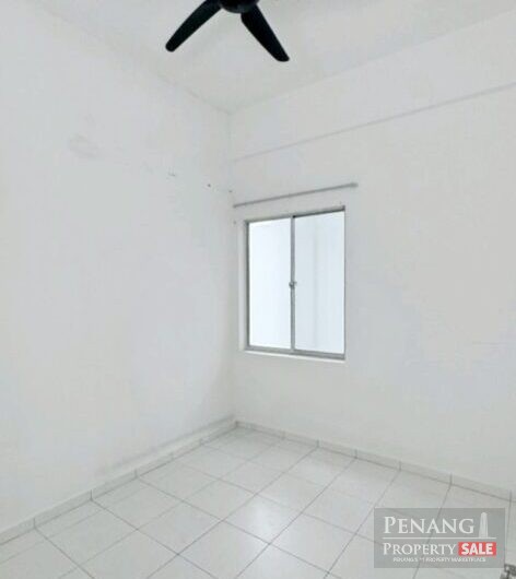 Golden Triangle, Sungai Ara, Relau