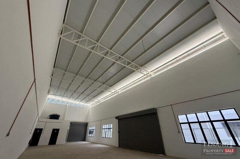 For Rent 1.5 Storey Semi Detached Factory at Valdor Industrial Area 14200 Pulau Pinang