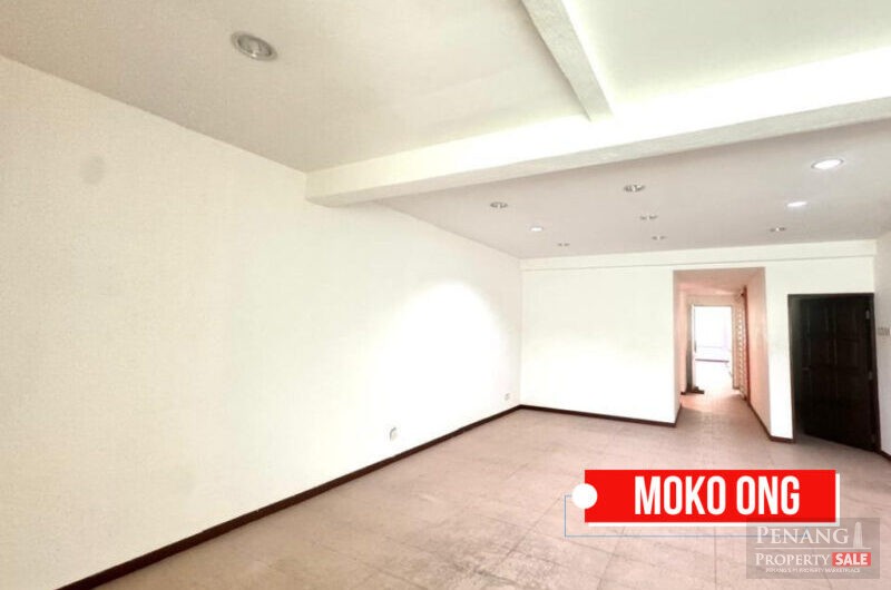 Jelutong 3 Storeys Shoplot For Sale Facing Main Road