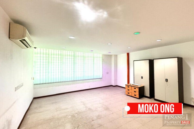 Jelutong 3 Storeys Shoplot For Sale Facing Main Road