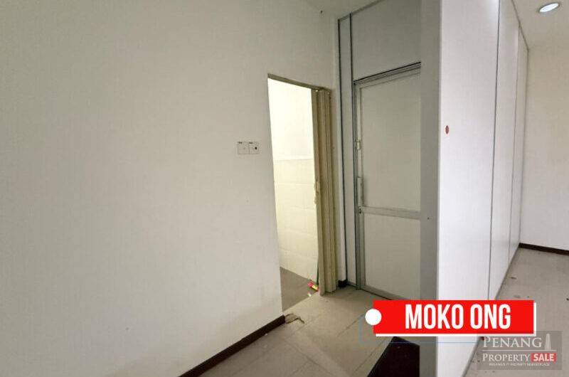 Jelutong 3 Storeys Shoplot For Sale Facing Main Road