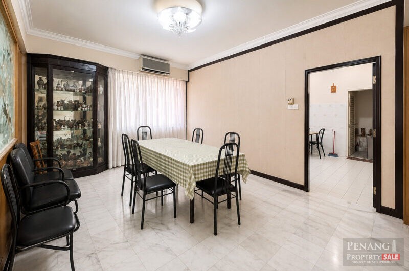 Villamas Condo Logan Road Georgetown 2500sf Freehold Ground floor