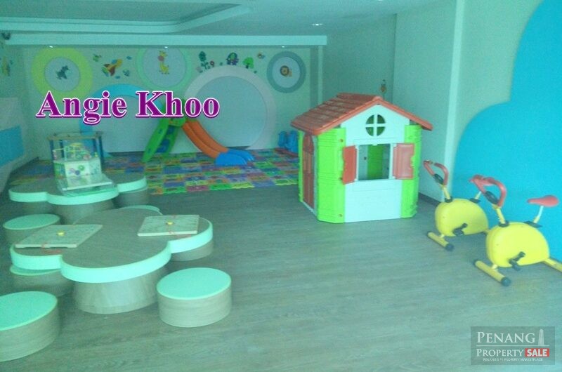 1400sqft 2 Car Park 4 Bedrooms Corner unit Fiera Vista Bayan Lepas