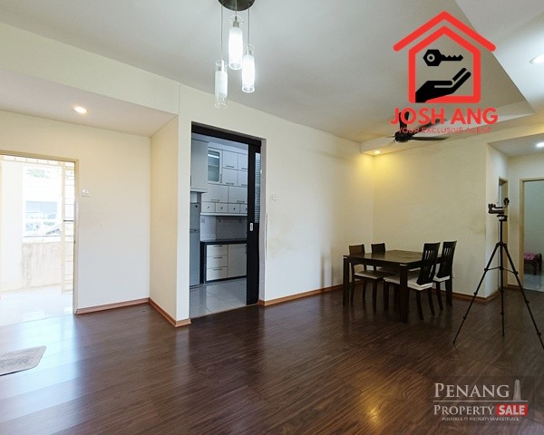 Vistaria in Sungai ara 1050sqft Bare Unit Renovated Well Maintained Unit