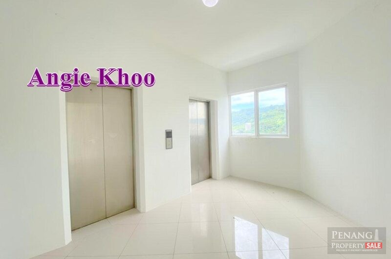 The Clovers Sungai Ara Comfortable Family Home with Private Lift