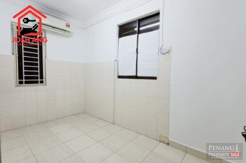 Serina Bay in Jelutong near Karpal Singh Drive Bare Unit Renovated Extended Unit