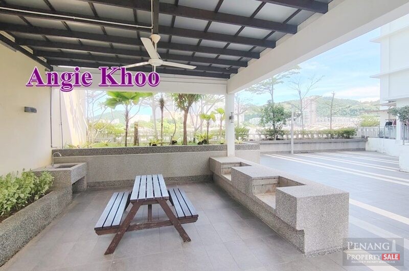 1400sqft 2 Car Park 4 Bedrooms Corner unit Fiera Vista Bayan Lepas