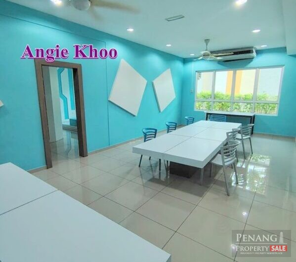 1400sqft 2 Car Park 4 Bedrooms Corner unit Fiera Vista Bayan Lepas