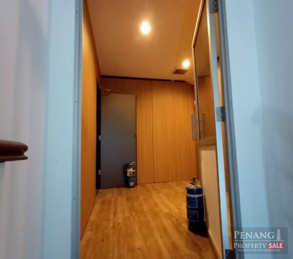 Bayan Bay Office Queensbay Mall area 2nd Floor Walk up