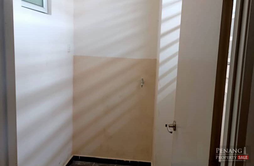 Lorong Mahsuri Bayan Baru 3 storey Terrace