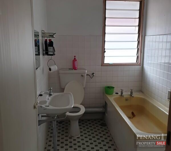 2 Stories Semi-D At Air Itam – Land:2652sf – Renovated – Air Itam