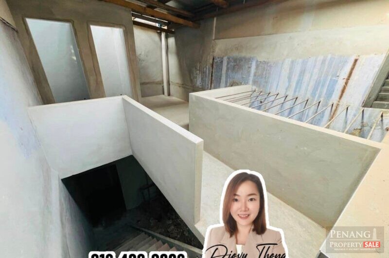 Georgetown – 2 Storey Shophouse at Lebuh Carnarvon