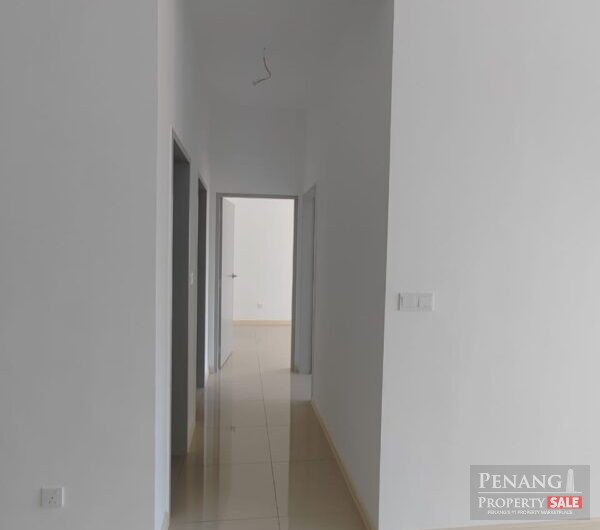 D Starlingtton 2 Car Parks 1044sf Lower Floor For Sale