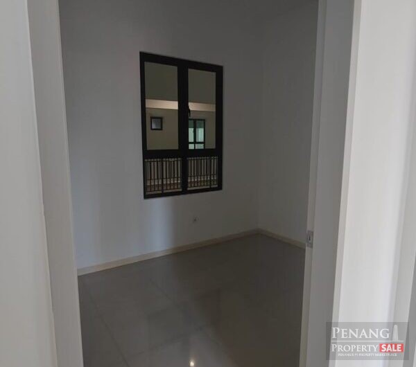 D Starlingtton 2 Car Parks 1044sf Lower Floor For Sale