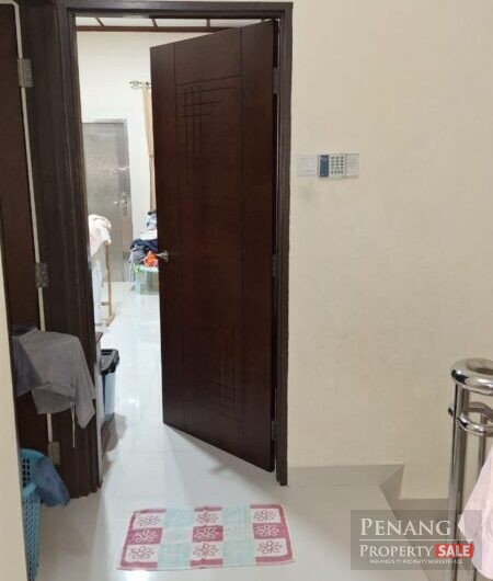 Lorong Merak, Sungai Dua Terrace 2 storey, near Lotus