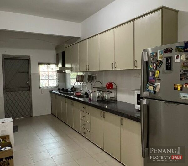 Taman Tunas Muda Townhouse , Persiaran Bayan Sungai Ara