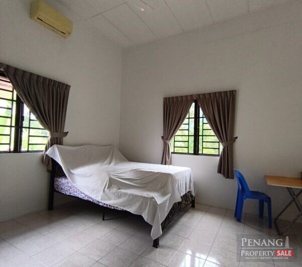 Gertak Sanggul, Penang Bungalow