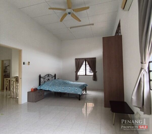 Gertak Sanggul, Penang Bungalow