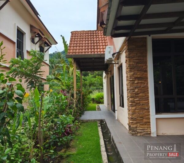Gertak Sanggul, Penang Bungalow