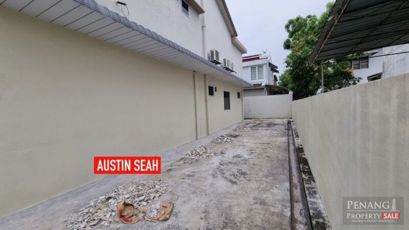 JALAN PANTAI JERJAK DOUBLE STOREY SEMI-D For RENT, FACING BUSY MAIN ROAD