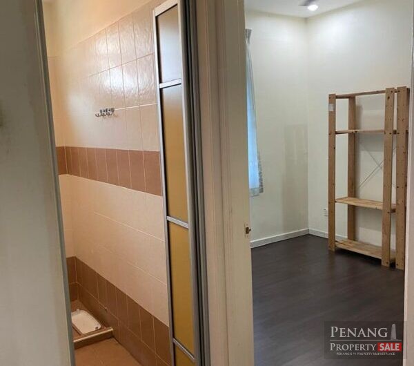 EMERALD PARK  APARTMENT @ TELUK KUMBAR FOR SALE. GOT LIFT. 2 CARPARK. VIEW NOW