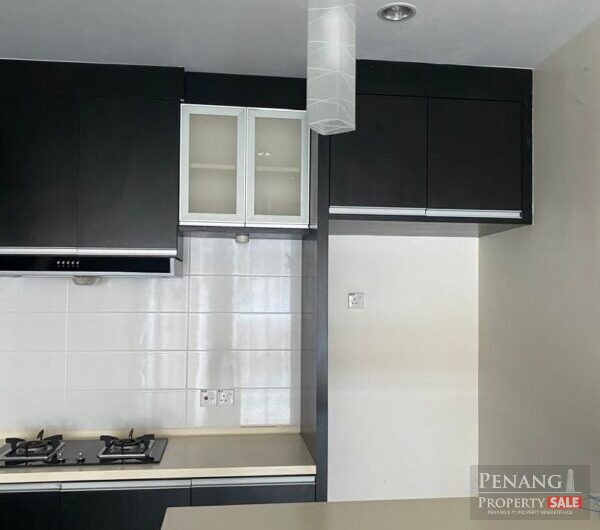 EMERALD PARK  APARTMENT @ TELUK KUMBAR FOR SALE. GOT LIFT. 2 CARPARK. VIEW NOW