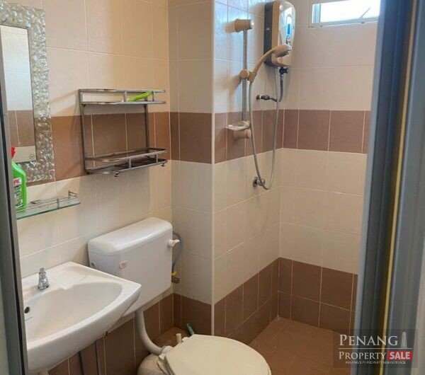 EMERALD PARK  APARTMENT @ TELUK KUMBAR FOR SALE. GOT LIFT. 2 CARPARK. VIEW NOW