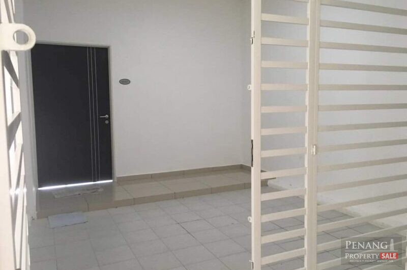 Shineville Park with extra 300sf foyer for sale