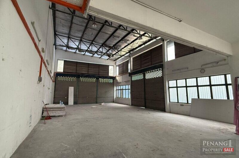 For Rent 1.5 Storey Semi Detached Factory@Valdor