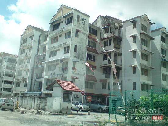 Stragetic location flat at Sungai Dua for sale