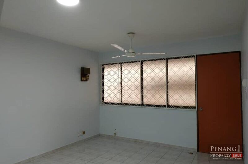 Stragetic location flat at Sungai Dua for sale