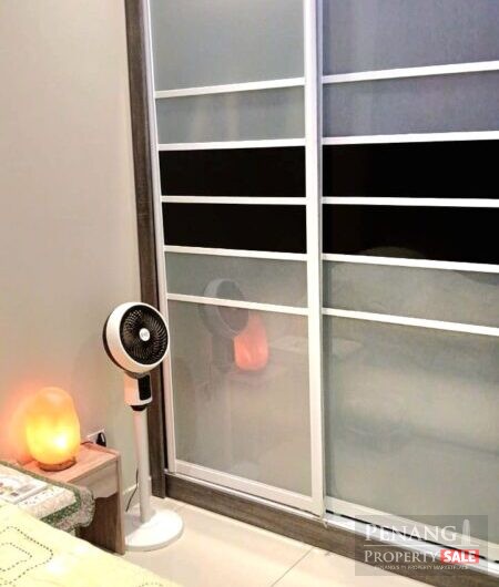 Golden Triangle 2 Corner unit At Sungai Ara – For Sale