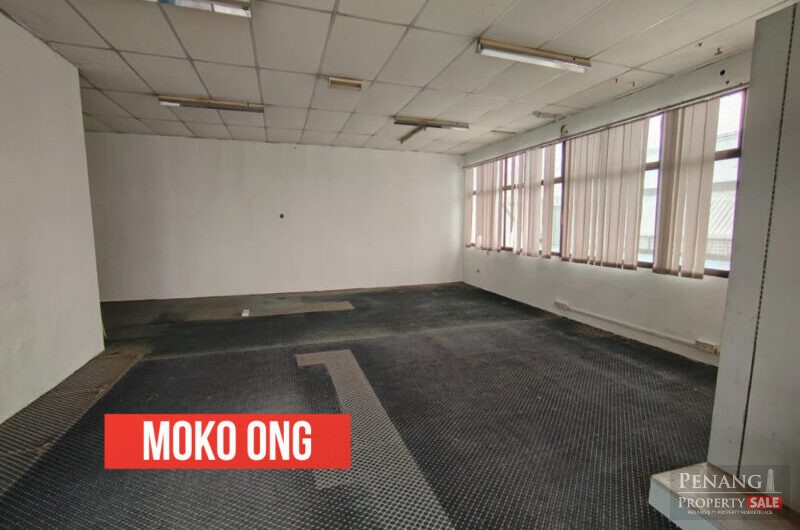 Worth Buy ! 1.5 Storey Semi-Detached Factory / Warehouse @ Taman Perindustrian Ringan Juru