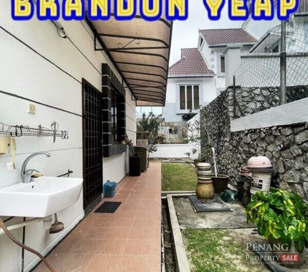 Ferringhi Villa 3 Storey Bungalow Fully Reno And Furnish With Gated For Sales