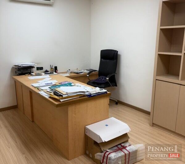 For sale  2 storey Terrace House  (Facing main road)