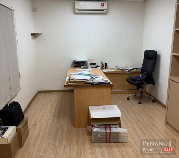 For sale  2 storey Terrace House  (Facing main road)