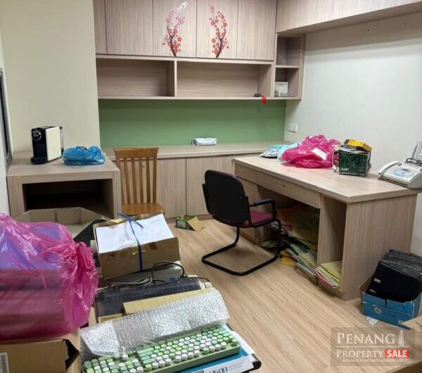 For sale  2 storey Terrace House  (Facing main road)