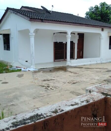 (HUGE LAND 5845 sqt, SINGLE STOREY BUNGALOW) Taman Markisah