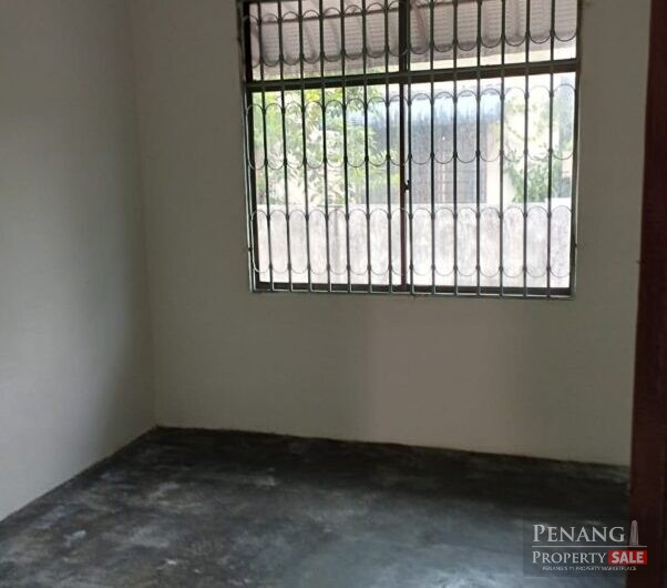 (HUGE LAND 5845 sqt, SINGLE STOREY BUNGALOW) Taman Markisah