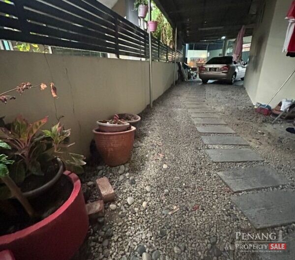 INTERMEDIATE CORNER/ below value/ 4000sq/5 bedroom)Taman Machang Bubok