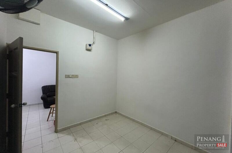 INTERMEDIATE CORNER/ below value/ 4000sq/5 bedroom)Taman Machang Bubok