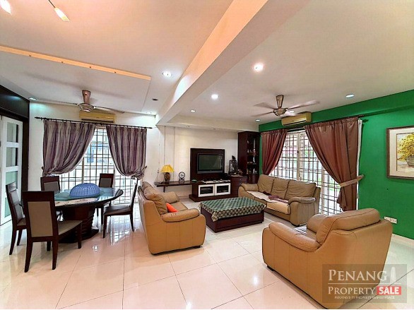 Lengkok Kenari Desa Ria Semi D House