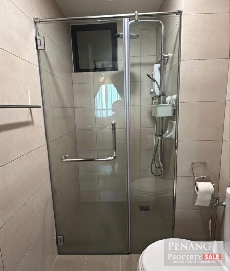 Iconic Vue – Fully Renovated – 850sf – 2 Car Parks – Batu Ferringhi