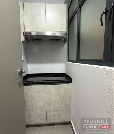 Iconic Vue – Fully Renovated – 850sf – 2 Car Parks – Batu Ferringhi