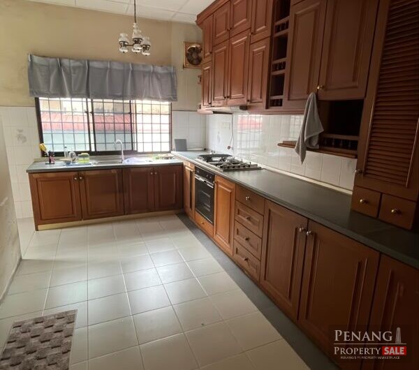 2 Storey Terrace At Jalan Ru – Land:1400sf – Partly Renovated – Farlim